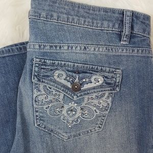 Apt.9 Straight Crop Jeans